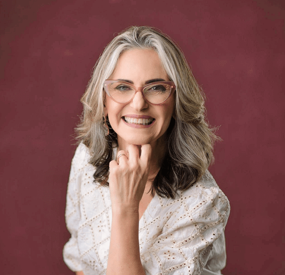 Nutricionista com mais de 30 anos de experiência em prática clínica.